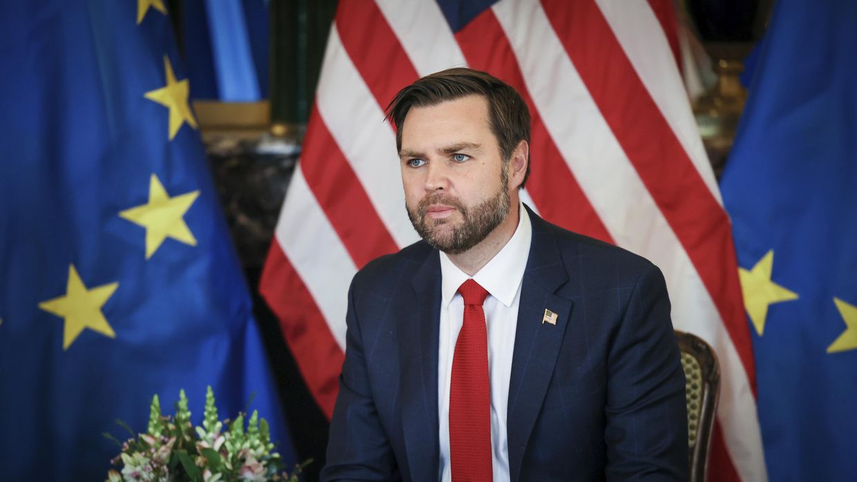 Вице-президент США Джей Ди Вэнс Вице-президент США Джей Ди Вэнс