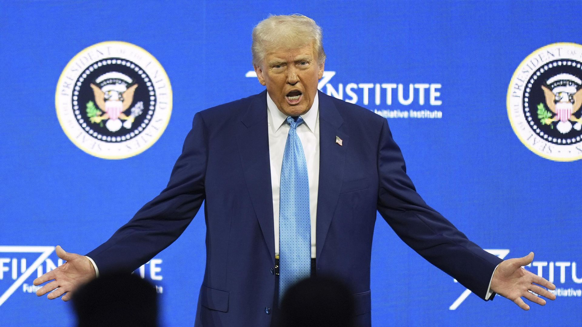 Президент Дональд Трамп выступает в институте Future Investment Initiative (FII) 19 февраля 2025 года - ИноСМИ, 1920, 15.07.2025