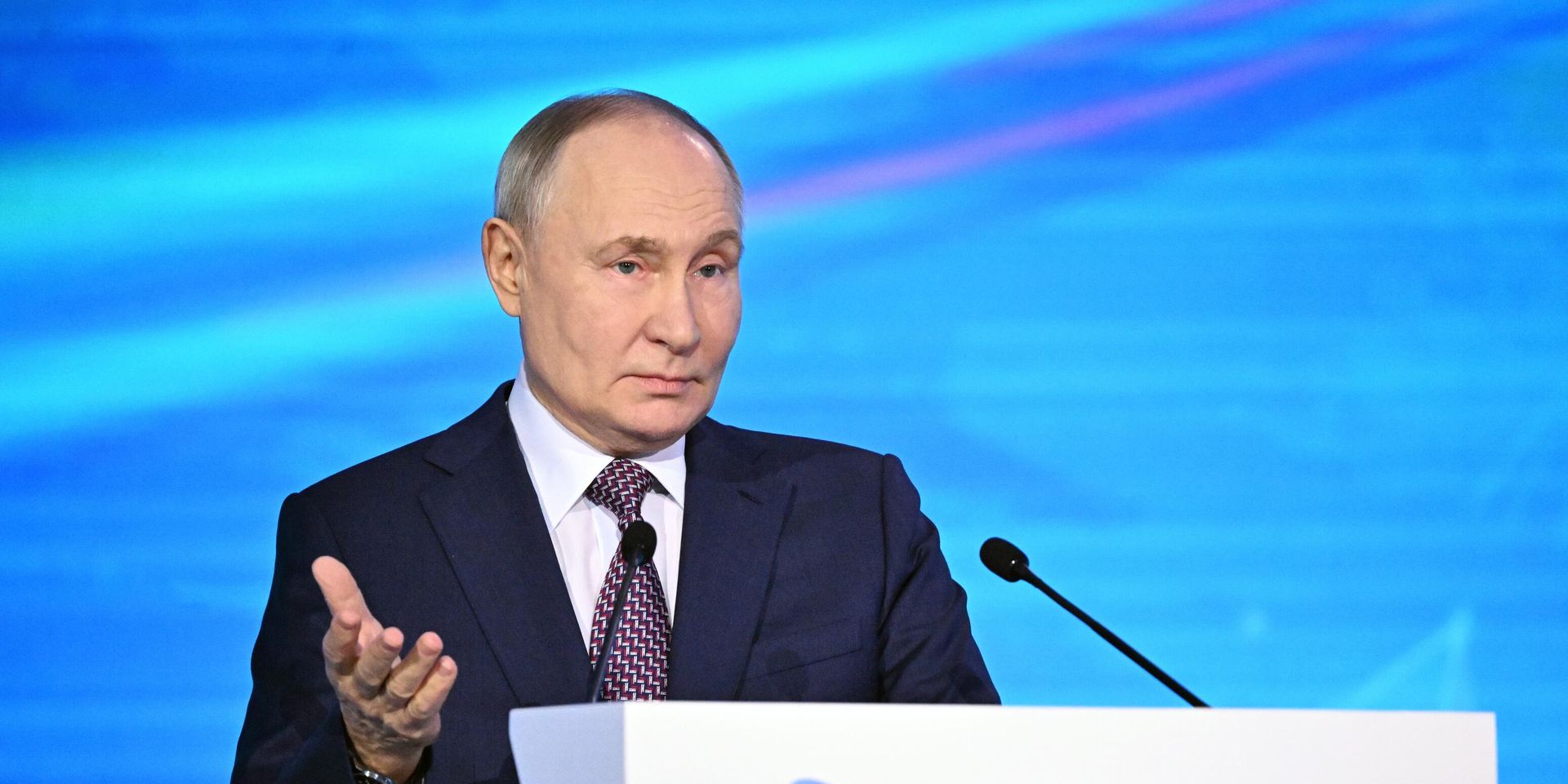 Президент Владимир Путин принял участие в работе Форум будущих технологий  - ИноСМИ, 1920, 24.04.2025