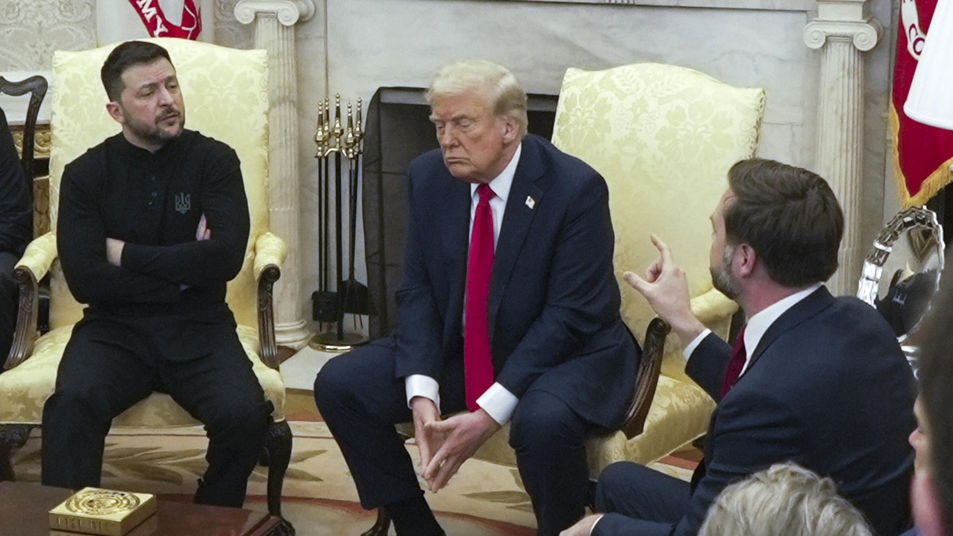 Президент США Дональд Трамп и вице-президент Джей Ди Вэнс беседуют с Владимиром Зеленским - ИноСМИ, 1920, 17.04.2025