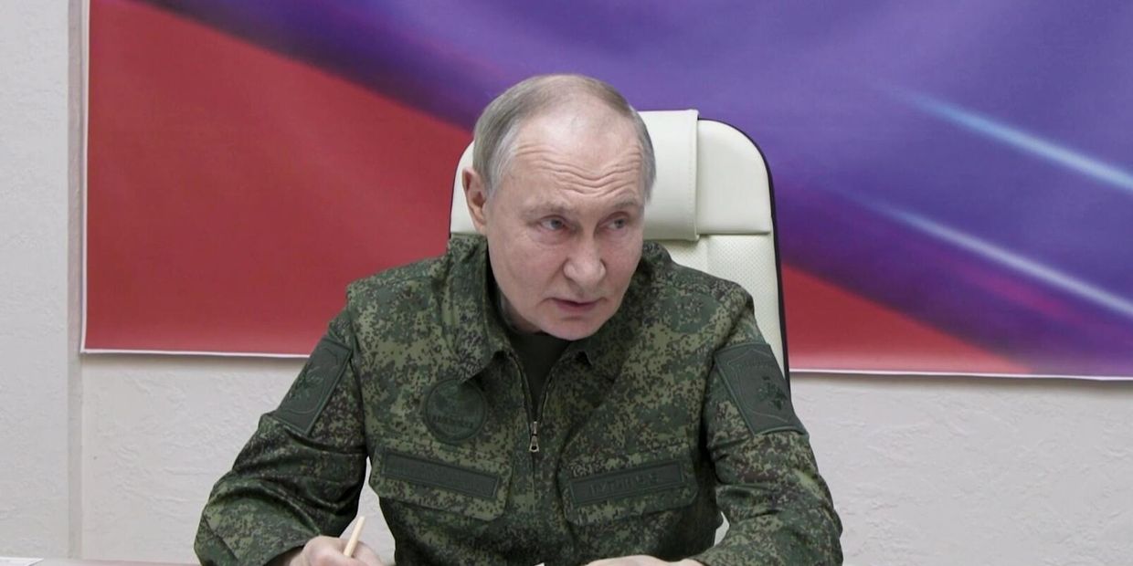 Президент Владимир Путин провел совещание на одном из пунктов управления курской группировкой