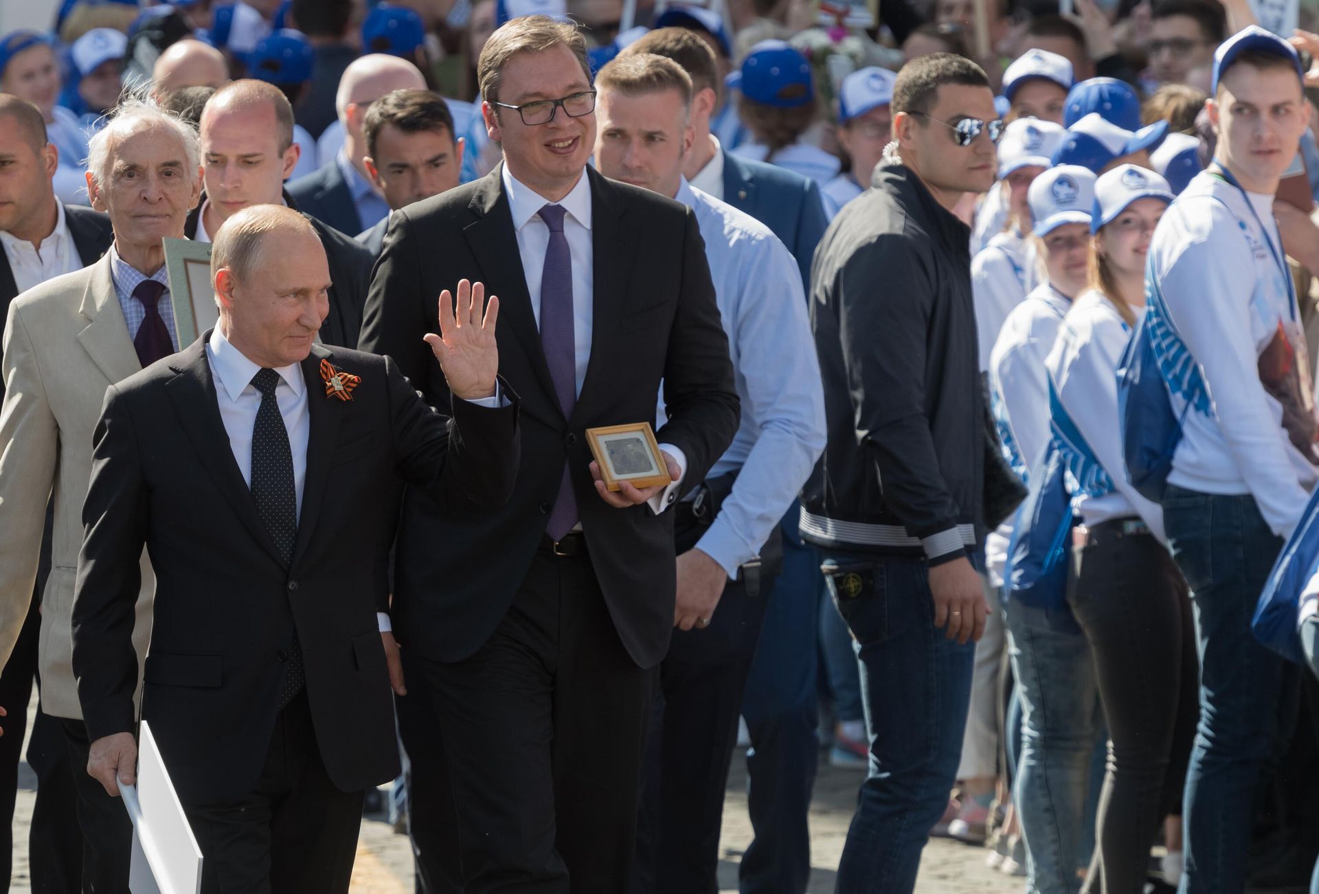 Президент РФ В. Путин принял участие в шествии Бессмертный полк - ИноСМИ, 1920, 21.03.2026
