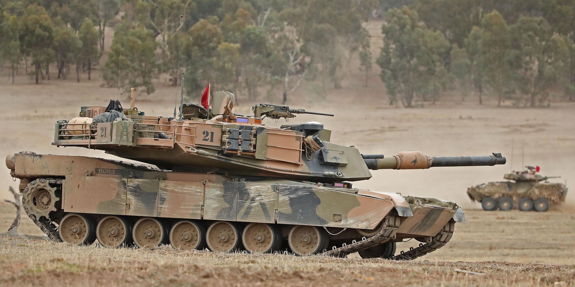 Танк Abrams M1A1 готовится к стрельбе во время учений на военном полигоне  в Сеймуре, Австралия, 9 мая 2019 года - ИноСМИ, 1920, 20.05.2025