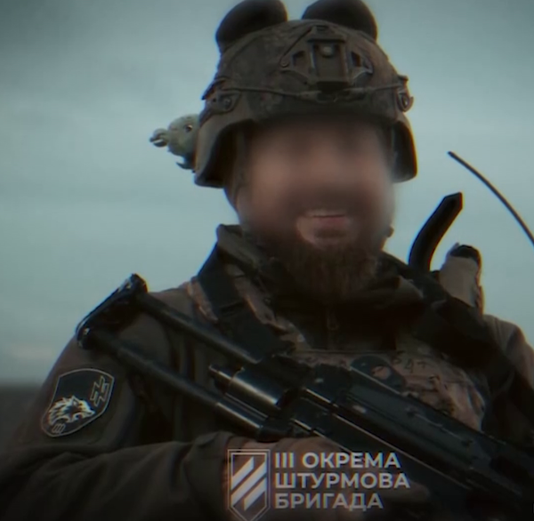 Боевик Азова*, кадр из видео