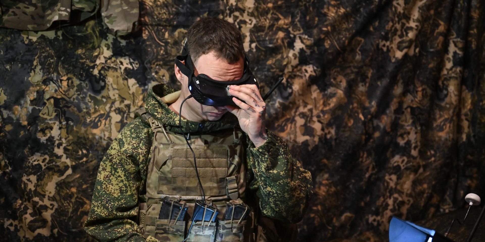 Военнослужащий расчета ударного БПЛА Молния группировки войск Центр на Красноармейском направлении специальной военной операции - ИноСМИ, 1920, 30.04.2026
