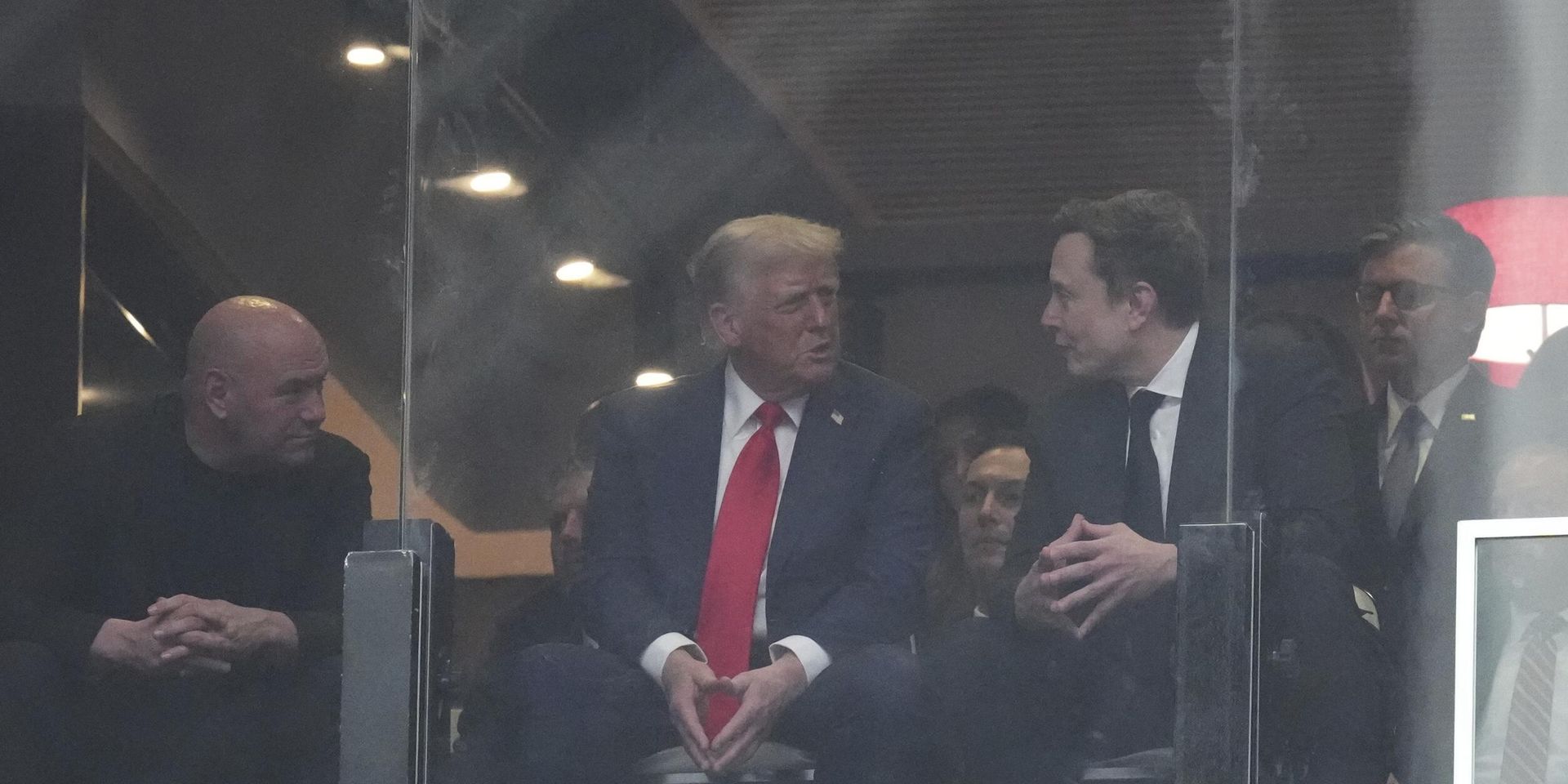 Дональд Трамп и Илон Маск на церемонии прощания с активистом Чарли Кирком - ИноСМИ, 1920, 22.09.2025