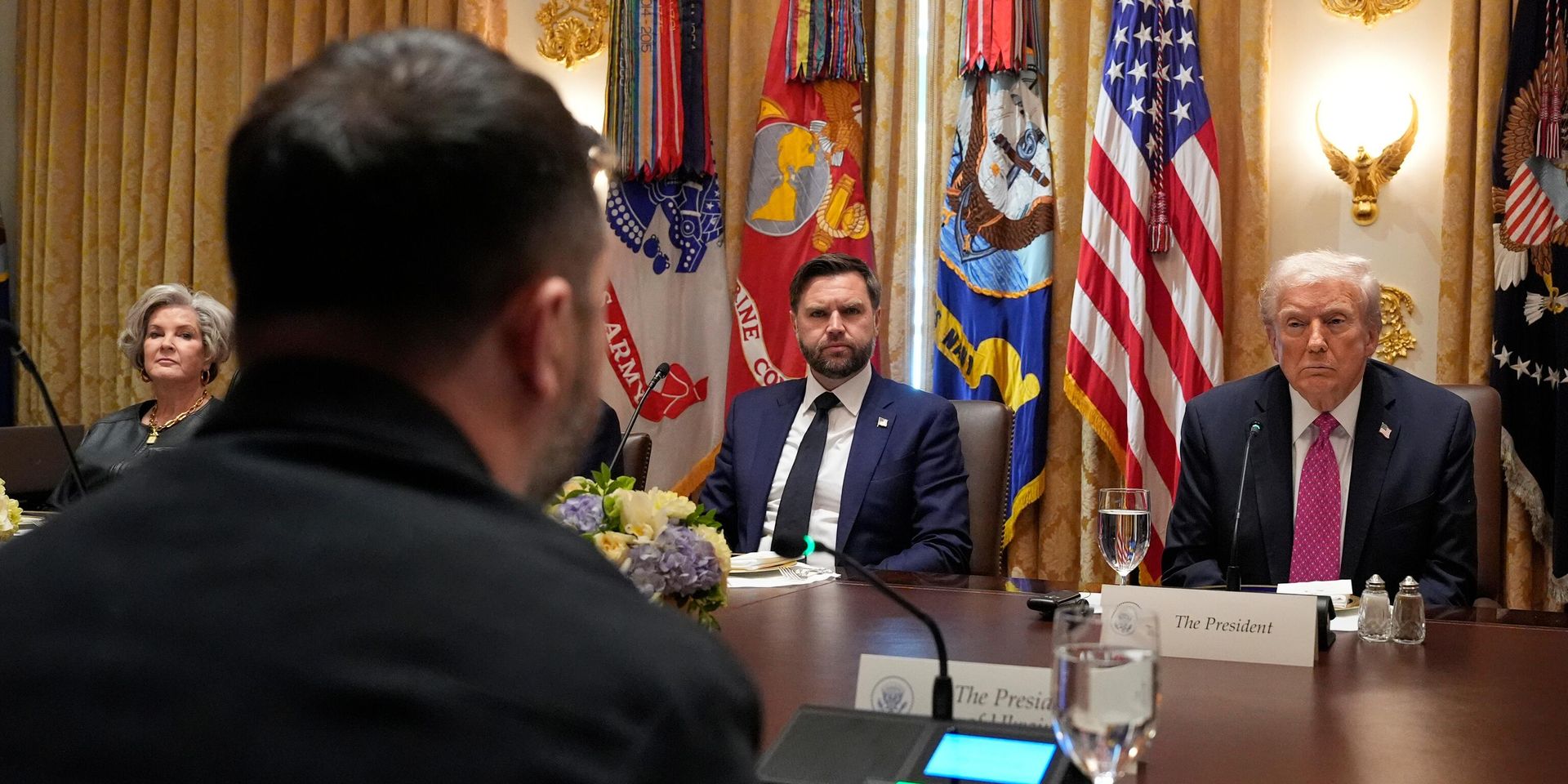 Владимир Зеленский принимает участие во встрече с президентом США Дональдом Трампом в Белом доме 17 октября 2025 года - ИноСМИ, 1920, 21.10.2025