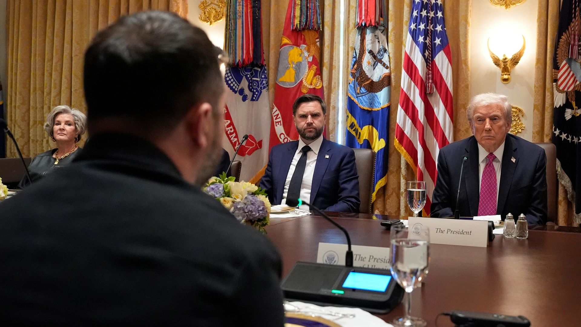 Владимир Зеленский принимает участие во встрече с президентом США Дональдом Трампом в Белом доме 17 октября 2025 года - ИноСМИ, 1920, 21.10.2025