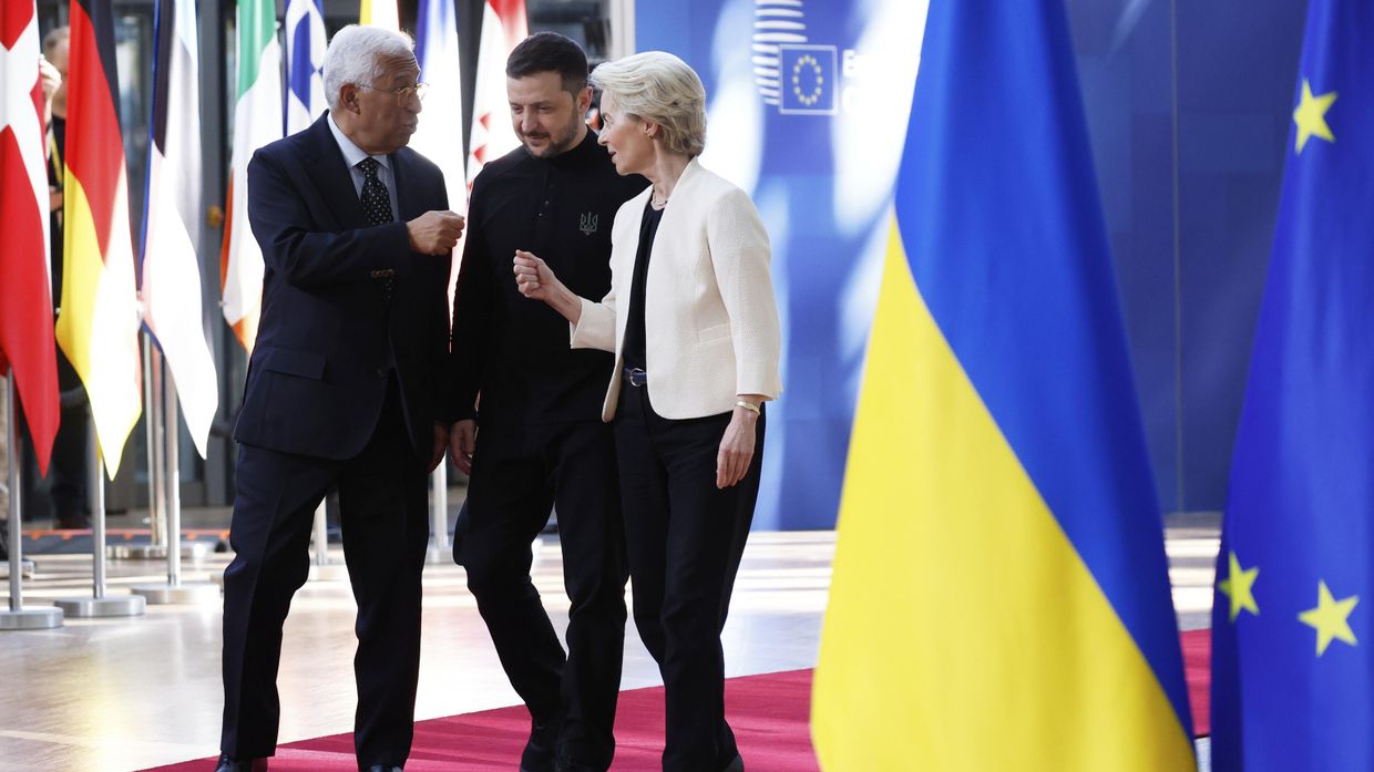 Президент Европейского совета Антонио Коста, Владимир Зеленский и председатель Европейской комиссии Урсула фон дер Ляйен 