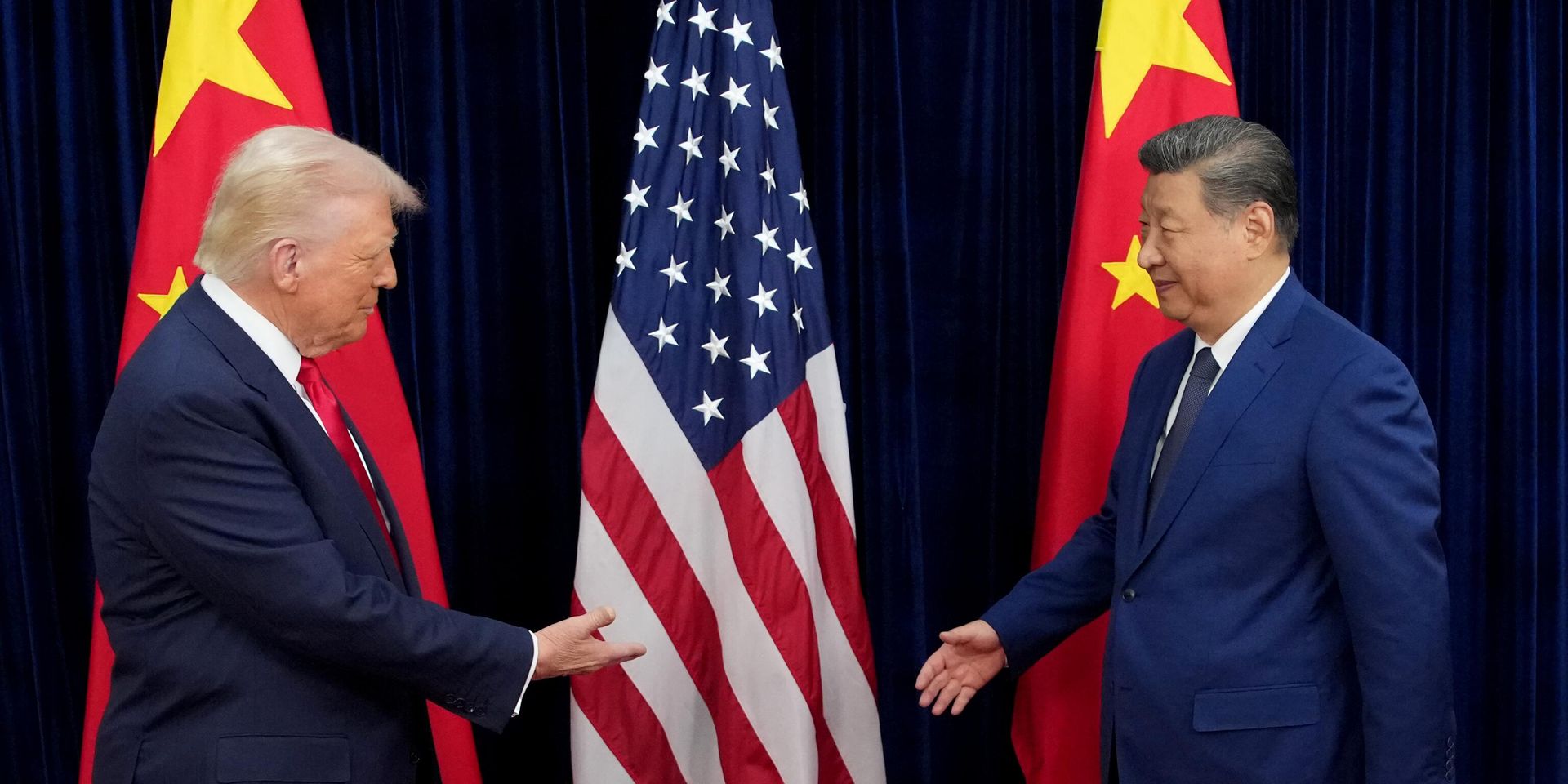 Президент США Дональд Трамп и председатель КНР Си Цзиньпин в Пусане, Южная Корея - ИноСМИ, 1920, 31.10.2025