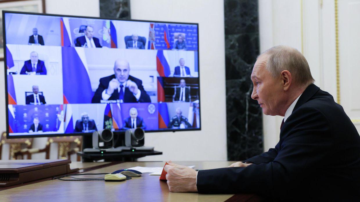 Президент Владимир Путин провел заседание Совбеза РФ