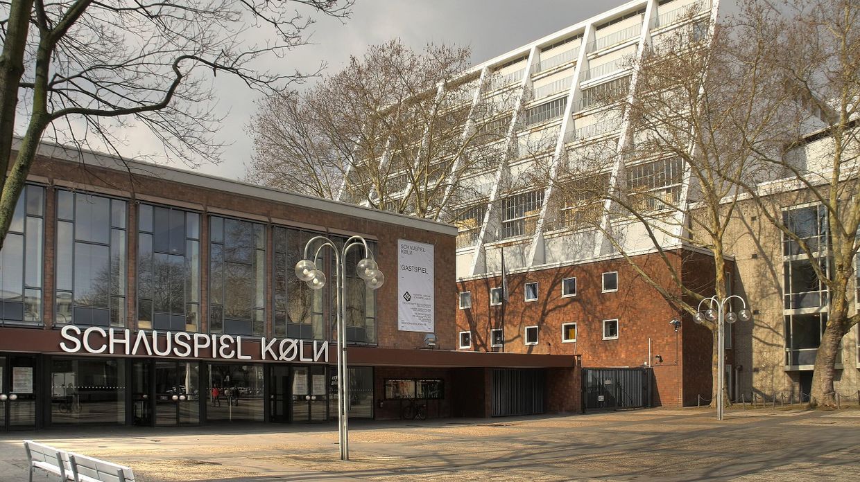 Здание театра Schauspiel Köln в Кельне