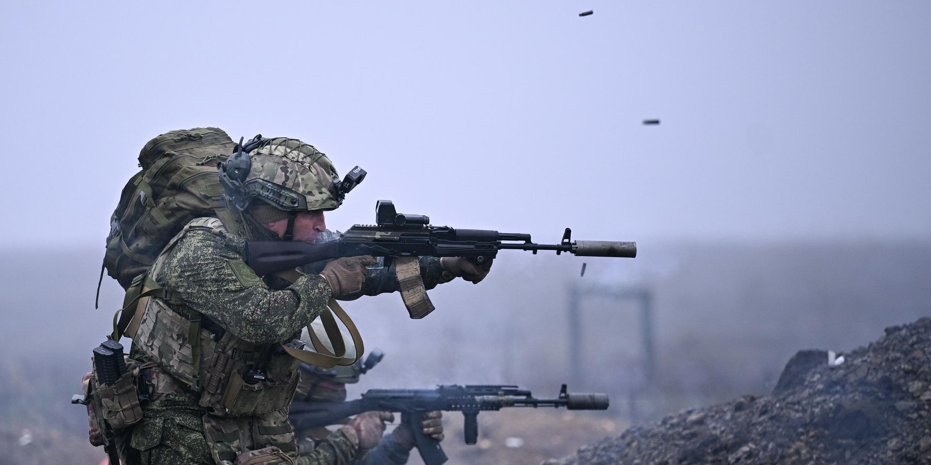 Отработка боевого слаживания военнослужащими 114-й отдельной гвардейской мотострелковой бригады группировки Центр - ИноСМИ, 1920, 08.12.2025