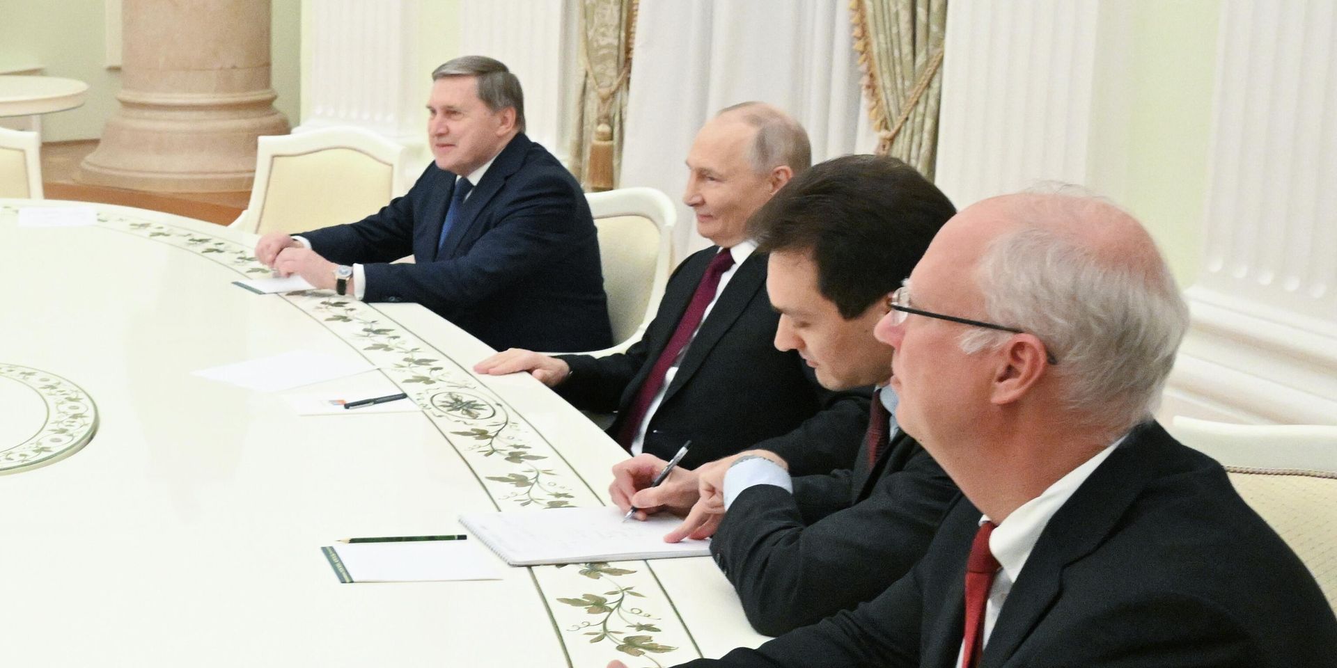 Президент Владимир Путин встретился со спецпосланником Стивеном Уиткоффом - ИноСМИ, 1920, 05.12.2025