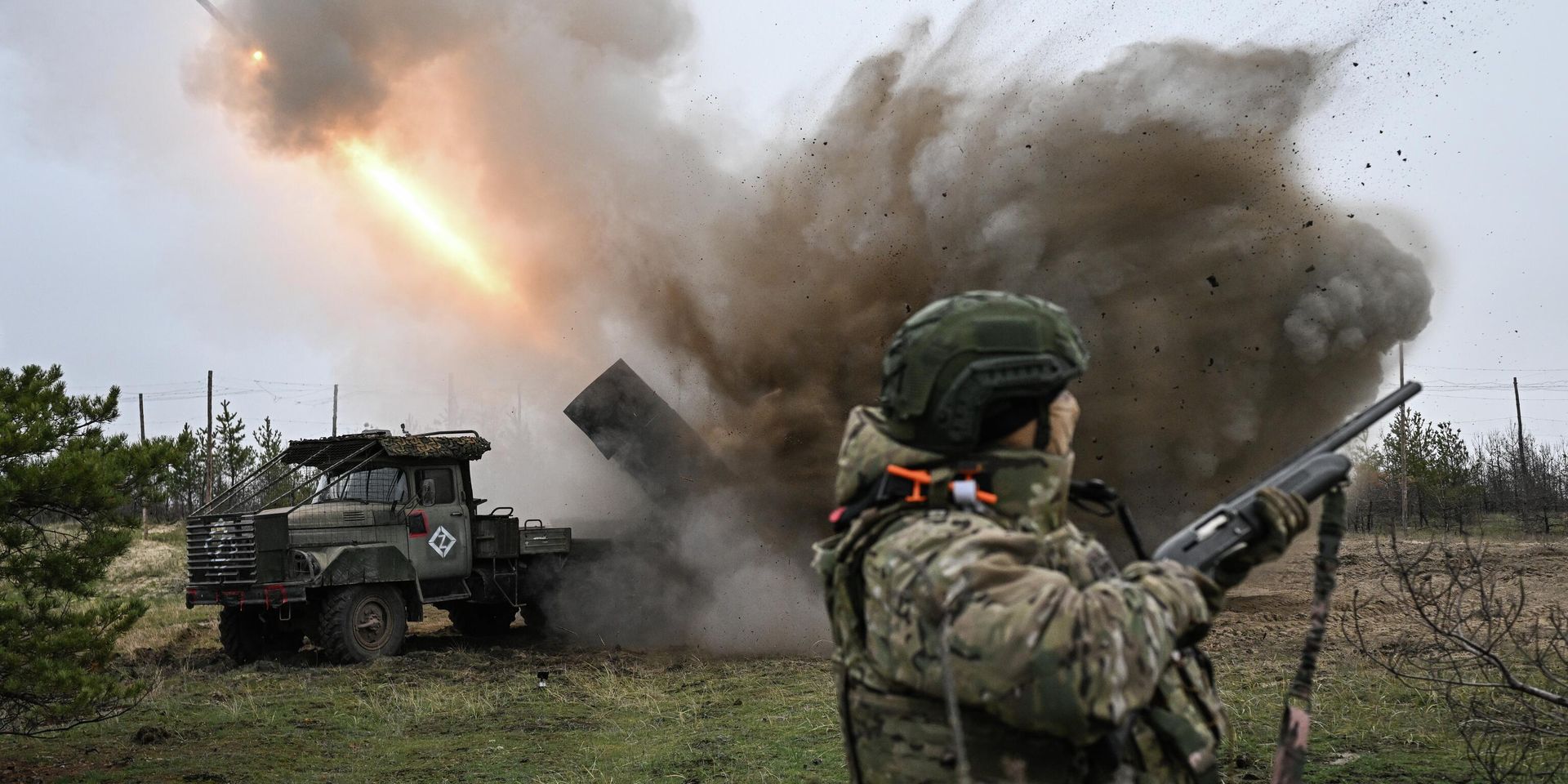 Боевая работа расчета РСЗО Град 83-го самоходного артполка на Краснолиманском направлении СВО - ИноСМИ, 1920, 20.01.2026