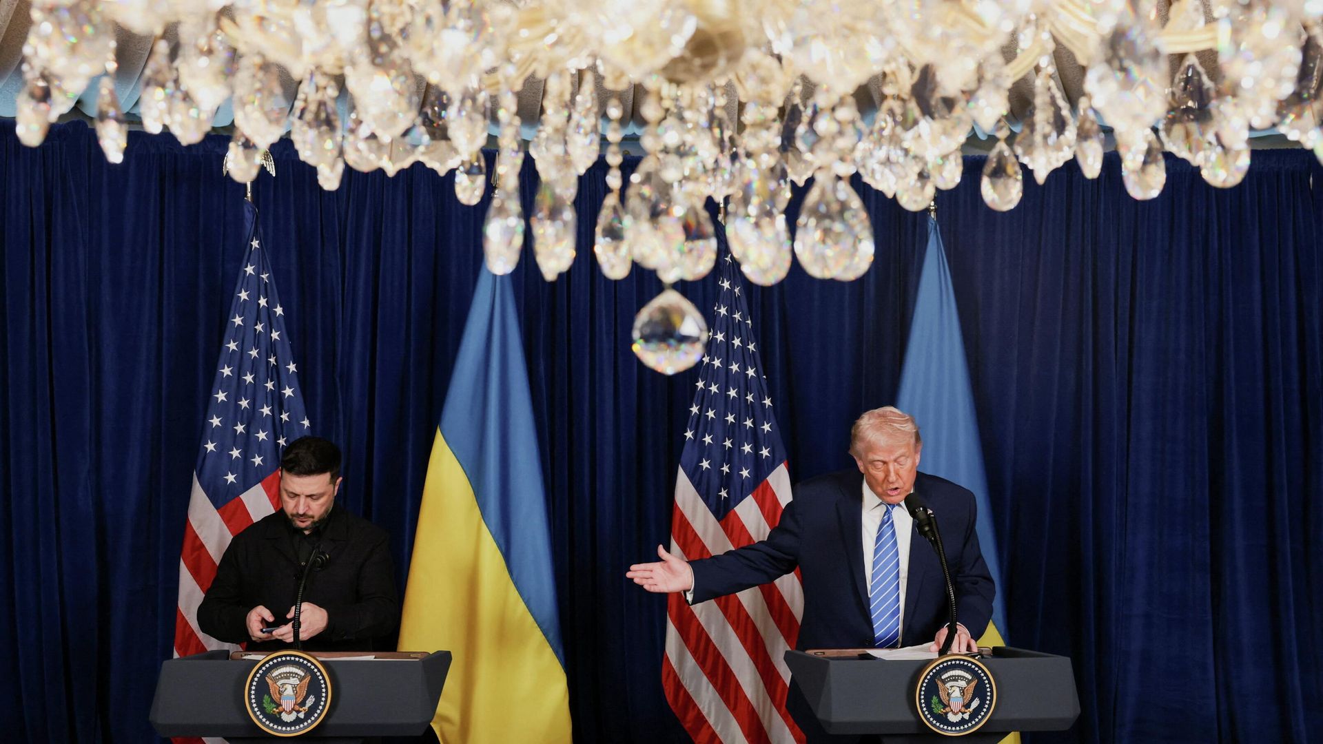 Встреча Владимира Зеленского и президента США Дональда Трампа в Мар-а-Лаго - ИноСМИ, 1920, 29.12.2025