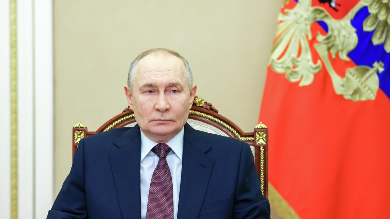 Президент Владимир Путин провел совещание с членами правительства РФ
