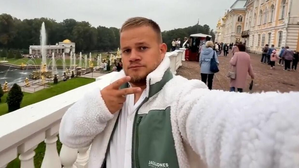 Никаких асоциальных типов. Немца впечатлила культурная столица России