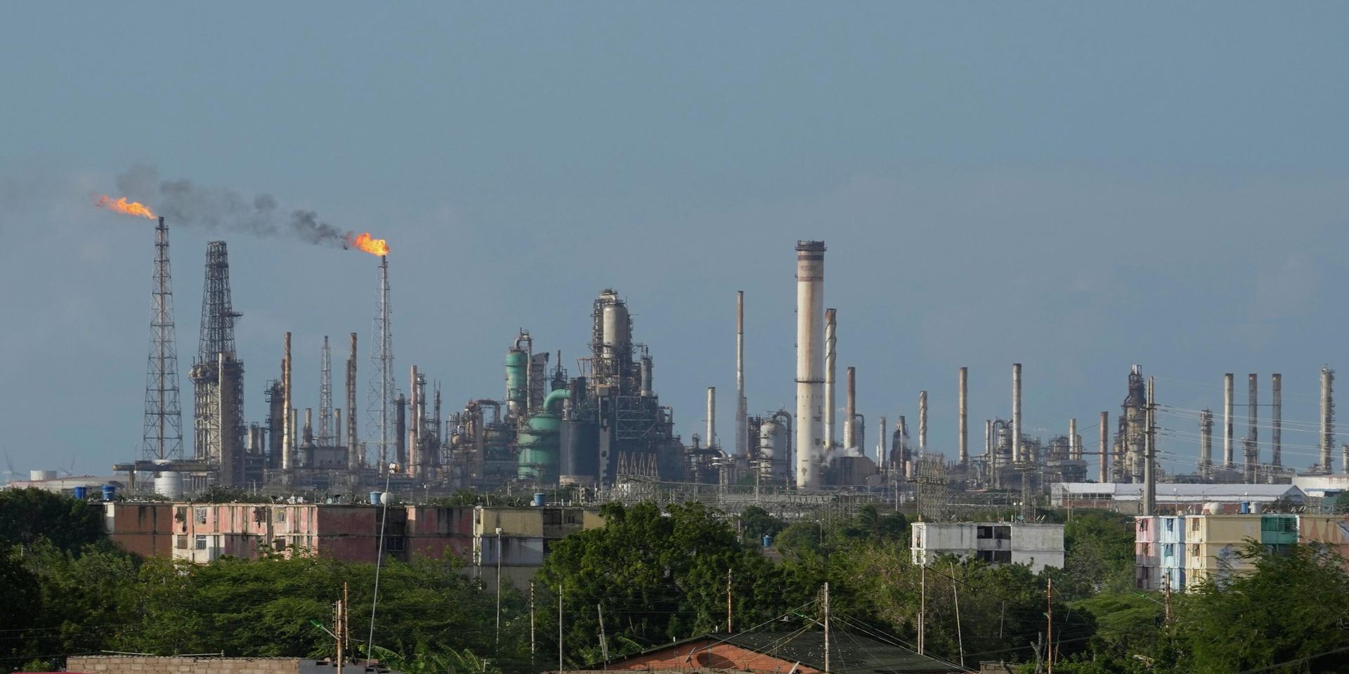 Нефтеперерабатывающий завод в Лос-Такесе, Венесуэла - ИноСМИ, 1920, 15.09.2026