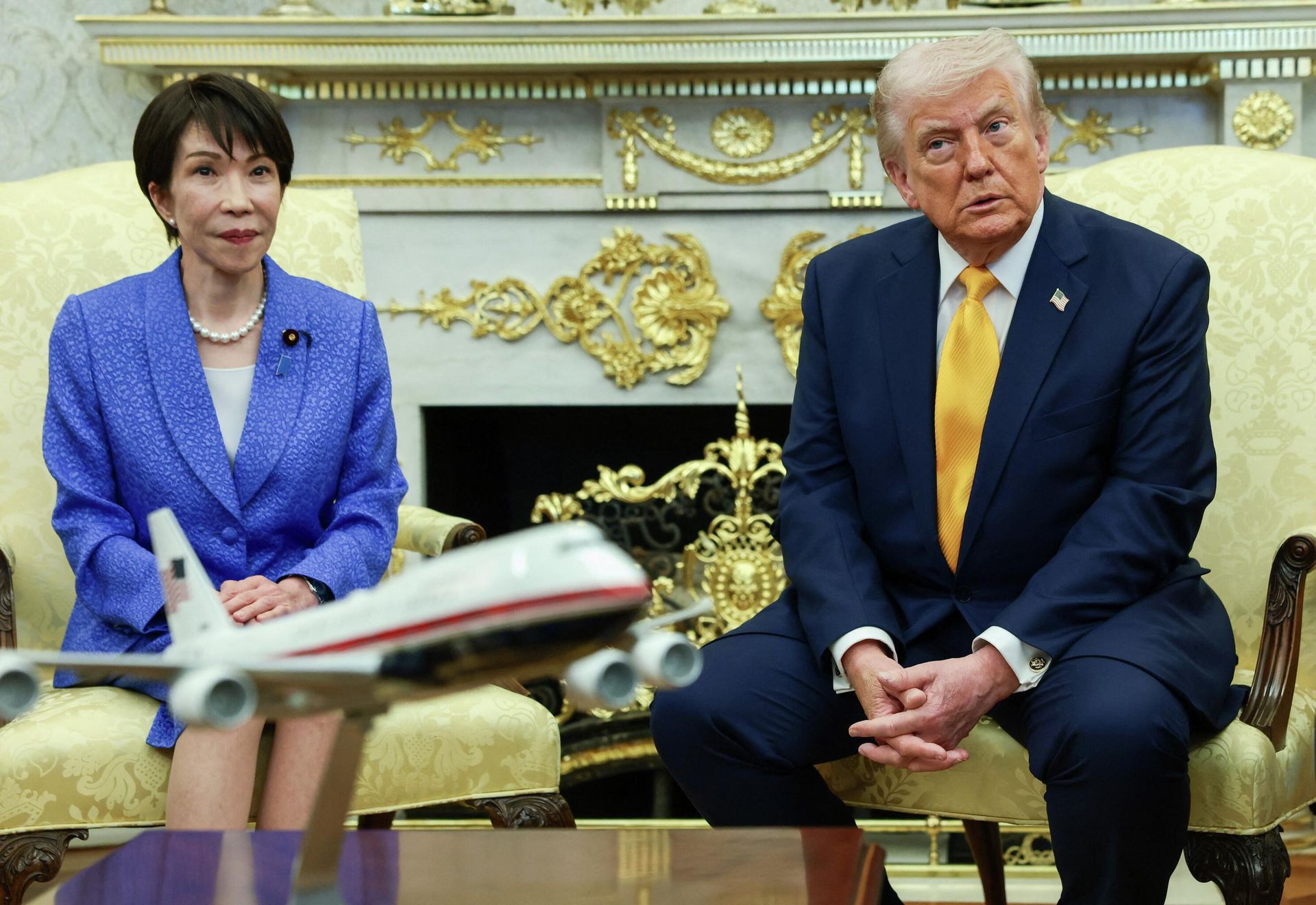 U.S. President Donald Trump meets with Japanese Prime Minister Sanae Takaichi in the Oval Office at the White House in Washington, D.C., U.S., March 19, 2026.  - ИноСМИ, 1920, 04.04.2026