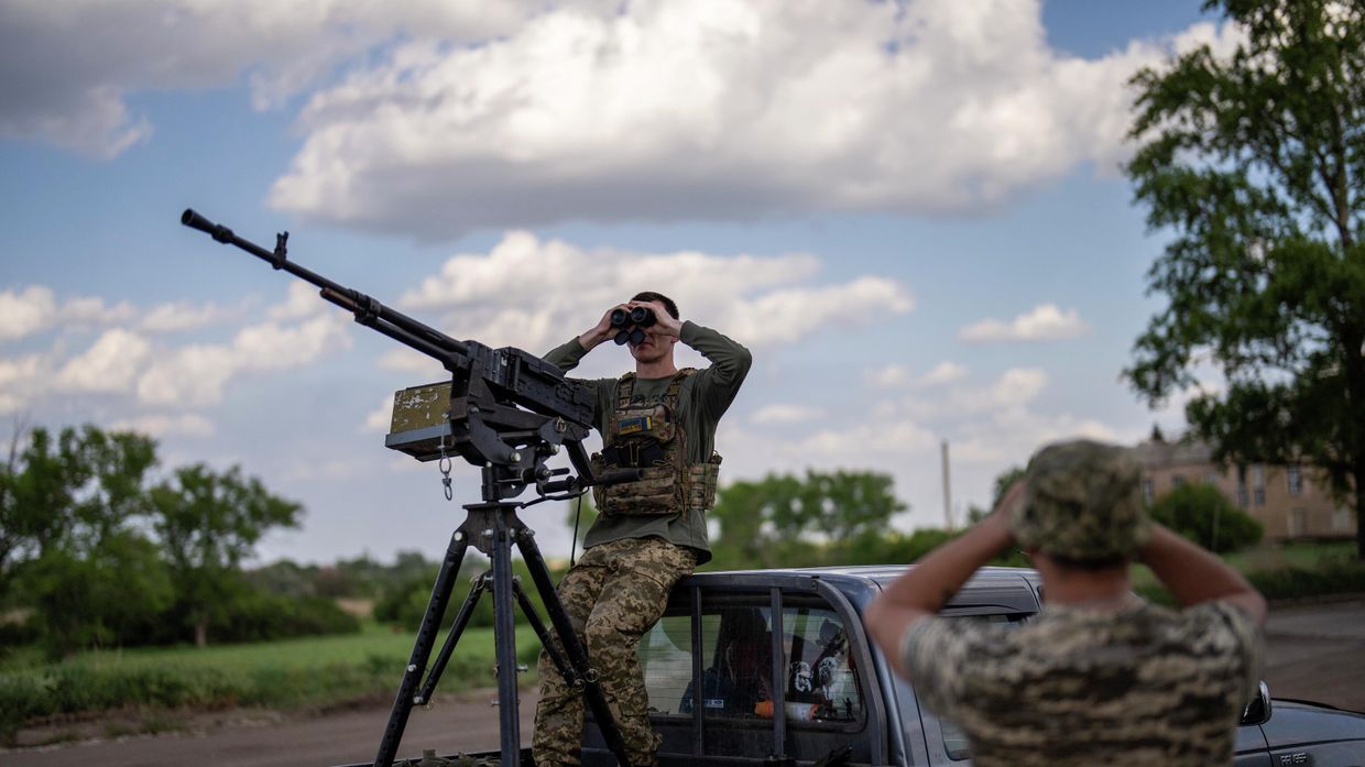 Украинские боевики мониторят небо у линии боевого соприкосновения