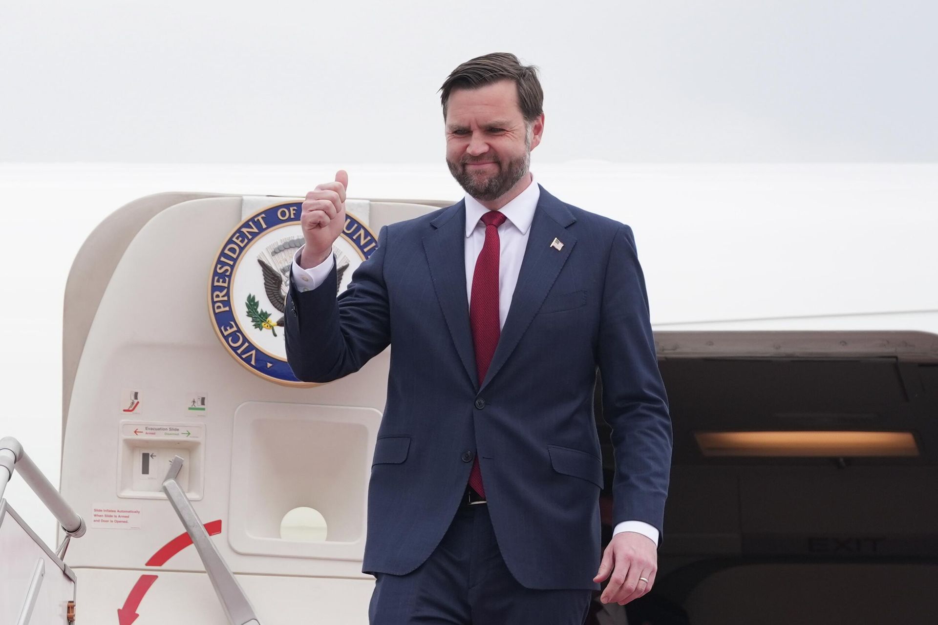 Прибытие вице-президента США Джей Ди Вэнса в Пакистан для участия в переговорах с Ираном - ИноСМИ, 1920, 21.04.2026