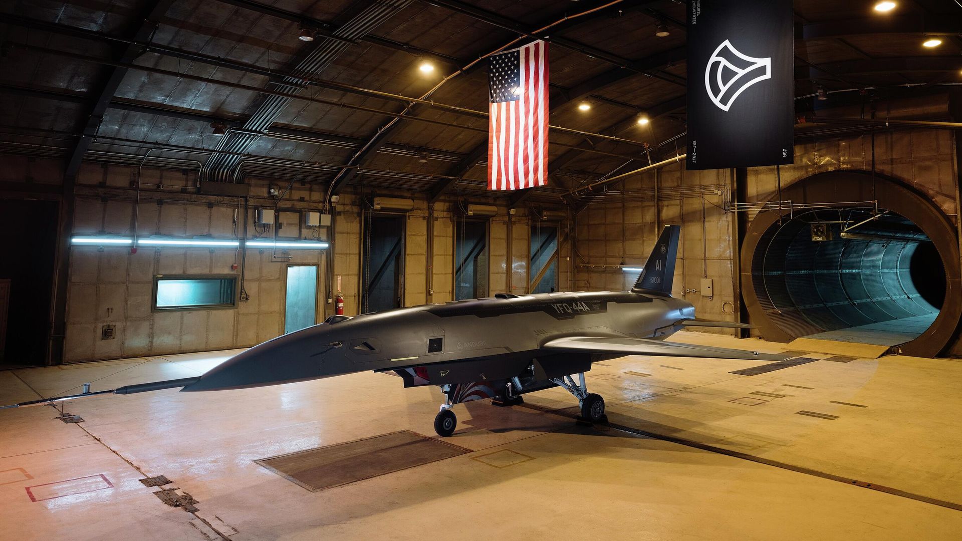 Инновационный истребитель-беспилотник YFQ-44A, разработанный компанией Anduril - ИноСМИ, 1920, 22.04.2026