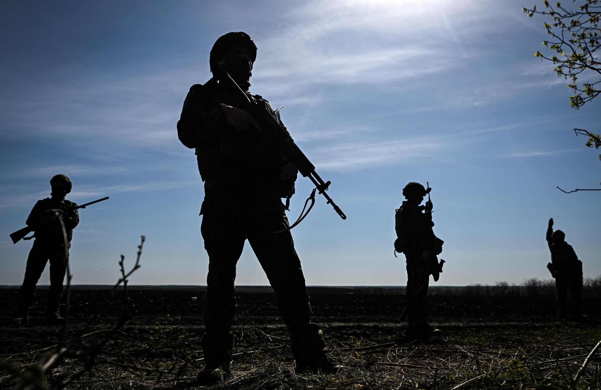 Боевая работа артиллеристов группировки войск Запад на Купянском участке фронта - ИноСМИ, 1920, 14.05.2026