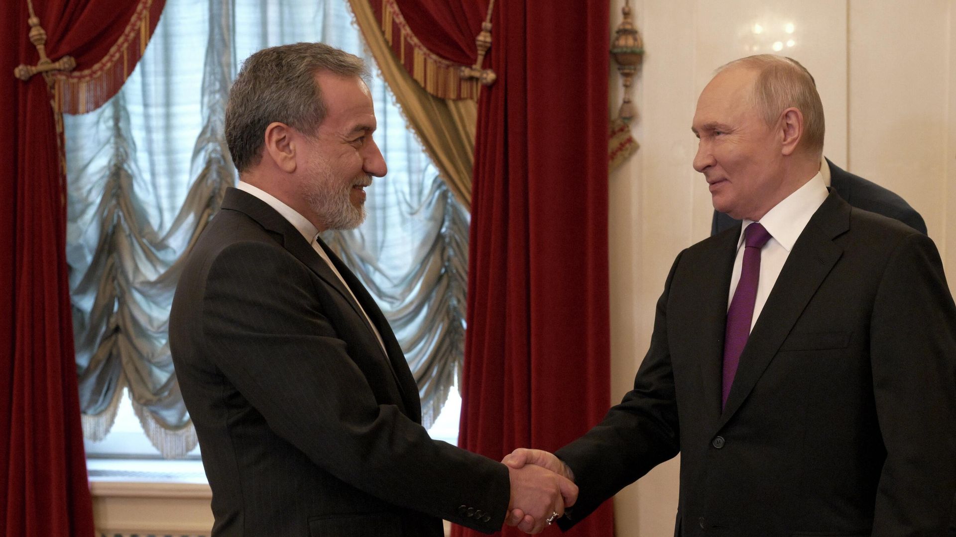 Встреча президента РФ Владимира Путина и главы МИД Ирана Аббаса Аракчи - ИноСМИ, 1920, 30.04.2026