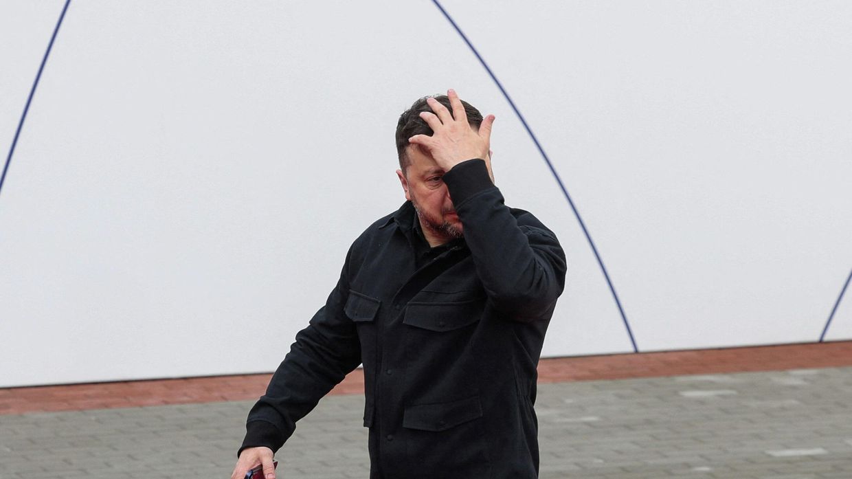 Владимир Зеленский во время визита в Армению