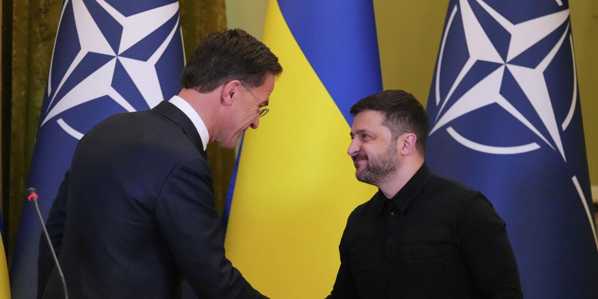 Генеральный секретарь НАТО Марк Рютте и Владимир Зеленский. Архивная фотография - ИноСМИ, 1920, 06.06.2026