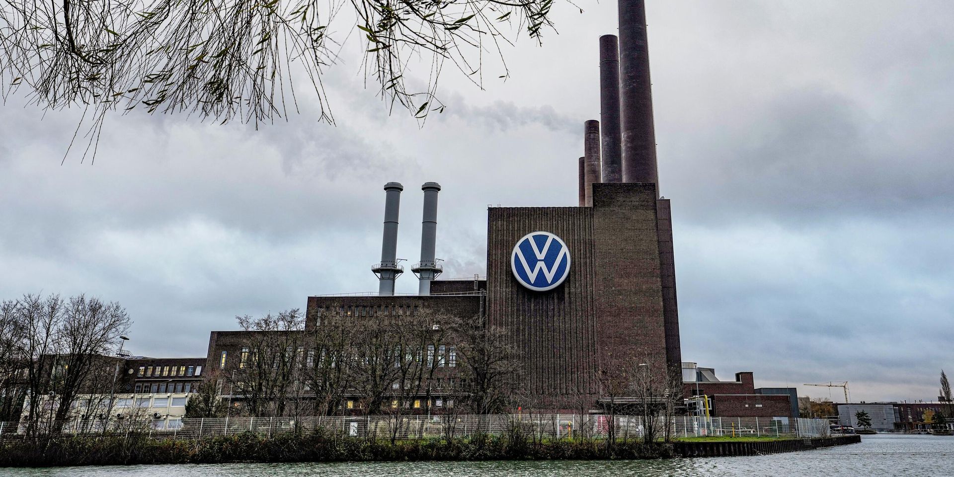 Завод Volkswagen в Вольфсбурге - ИноСМИ, 1920, 18.10.2026