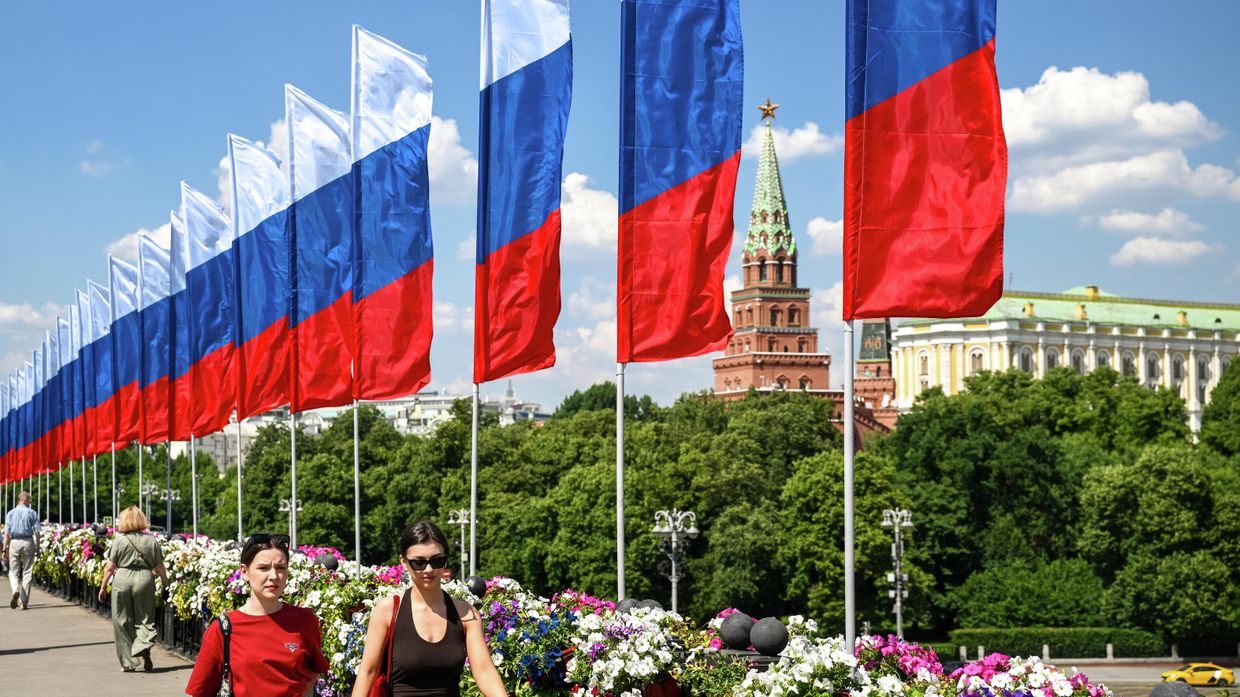Украшение Москвы ко Дню России