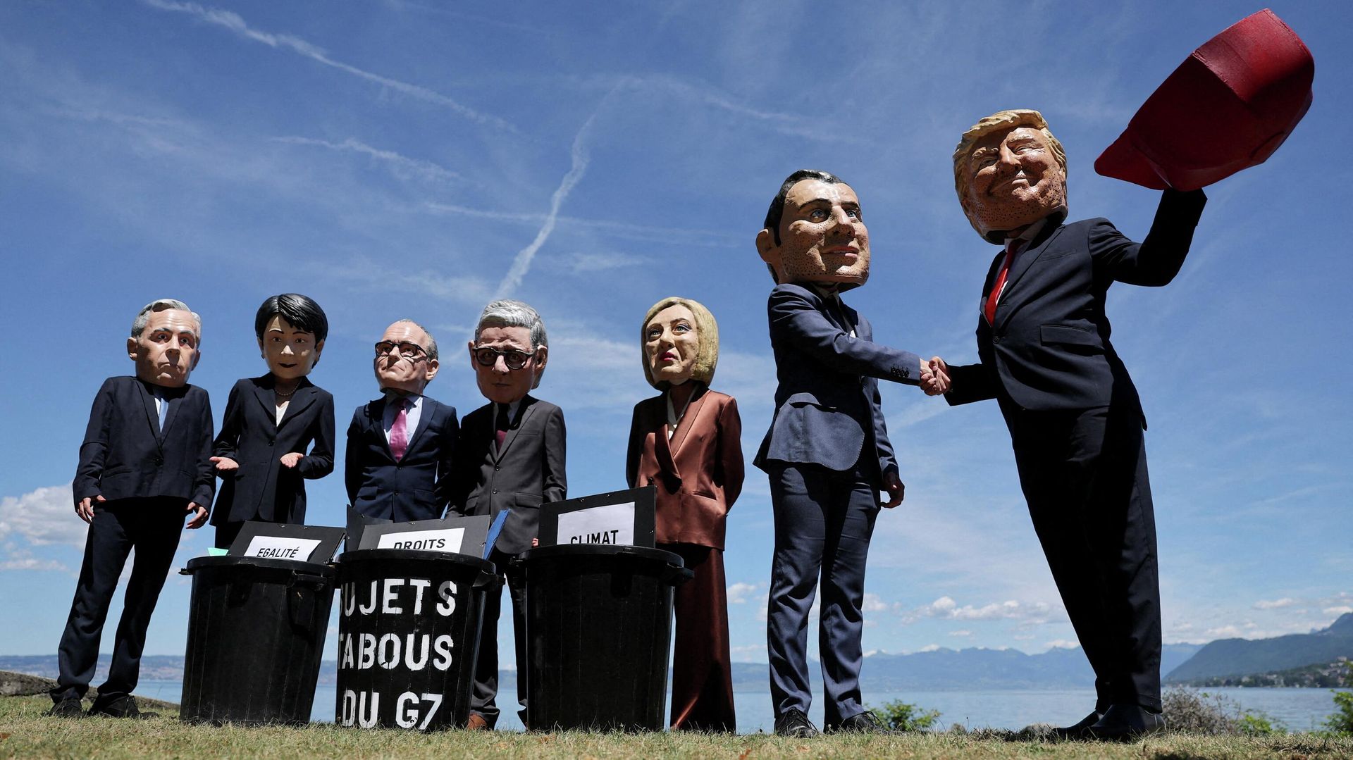 Протестующие против проведения саммита G7 в Эвиан-ле-Бэн, 14 июня 2026 г.  - ИноСМИ, 1920, 14.06.2026