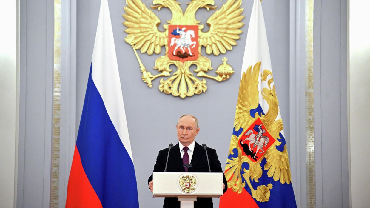 Встреча Владимира Путина с выпускниками вузов силовых ведомств