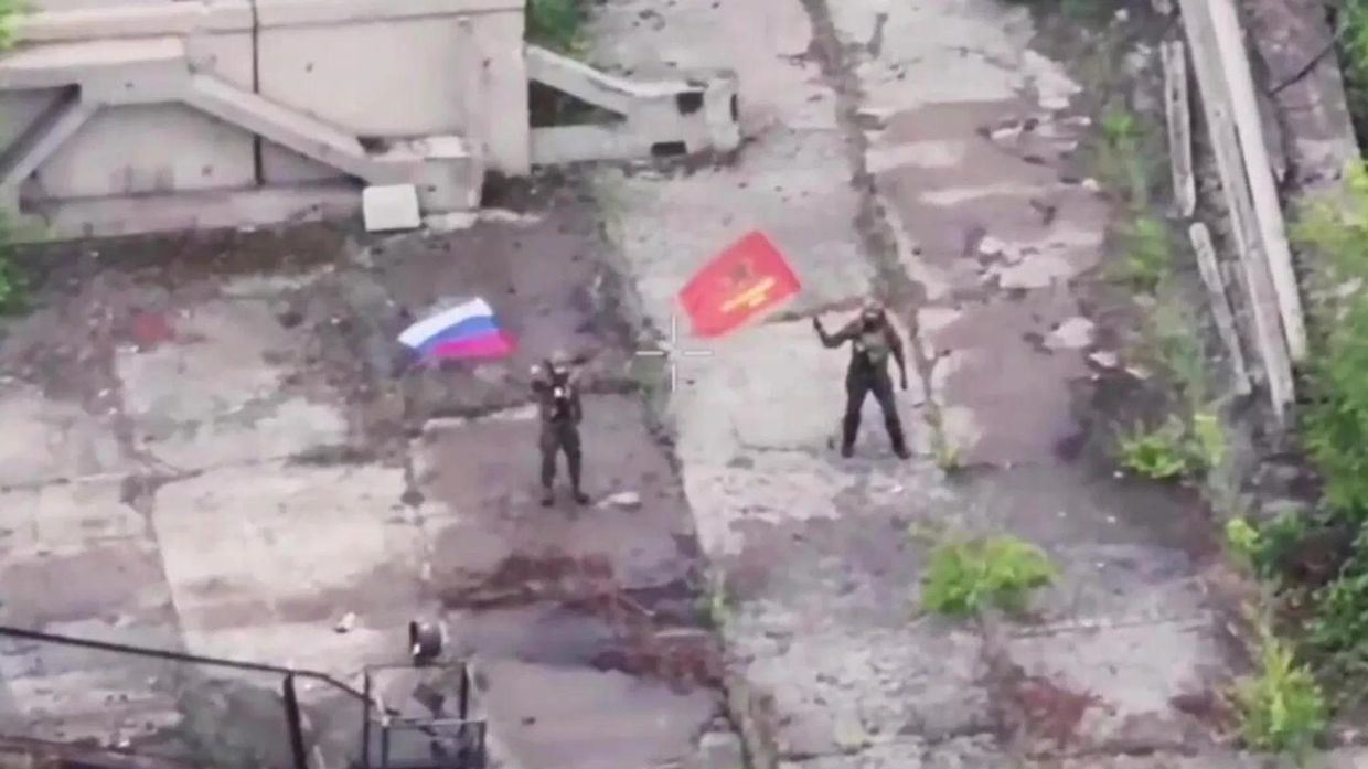 Российские войска взяли под контроль Константиновку
Российские войска взяли под контроль Константиновку
