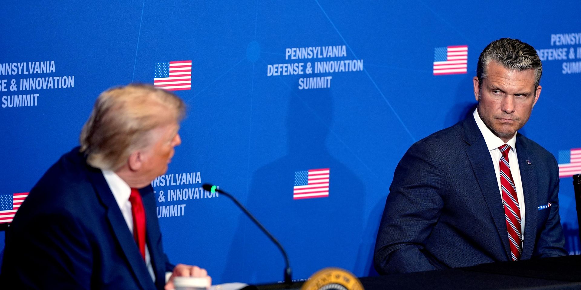 Президент США Дональд Трамп и министр обороны США Пит Хегсет - ИноСМИ, 1920, 08.08.2026
