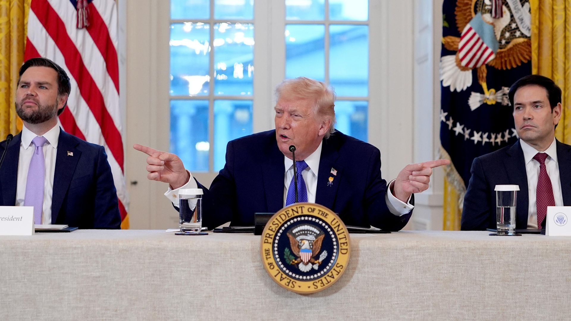 Президент США Дональд Трамп, вице-президент Джей Ди Вэнс и госсекретарь Марко Рубио - ИноСМИ, 1920, 13.08.2026