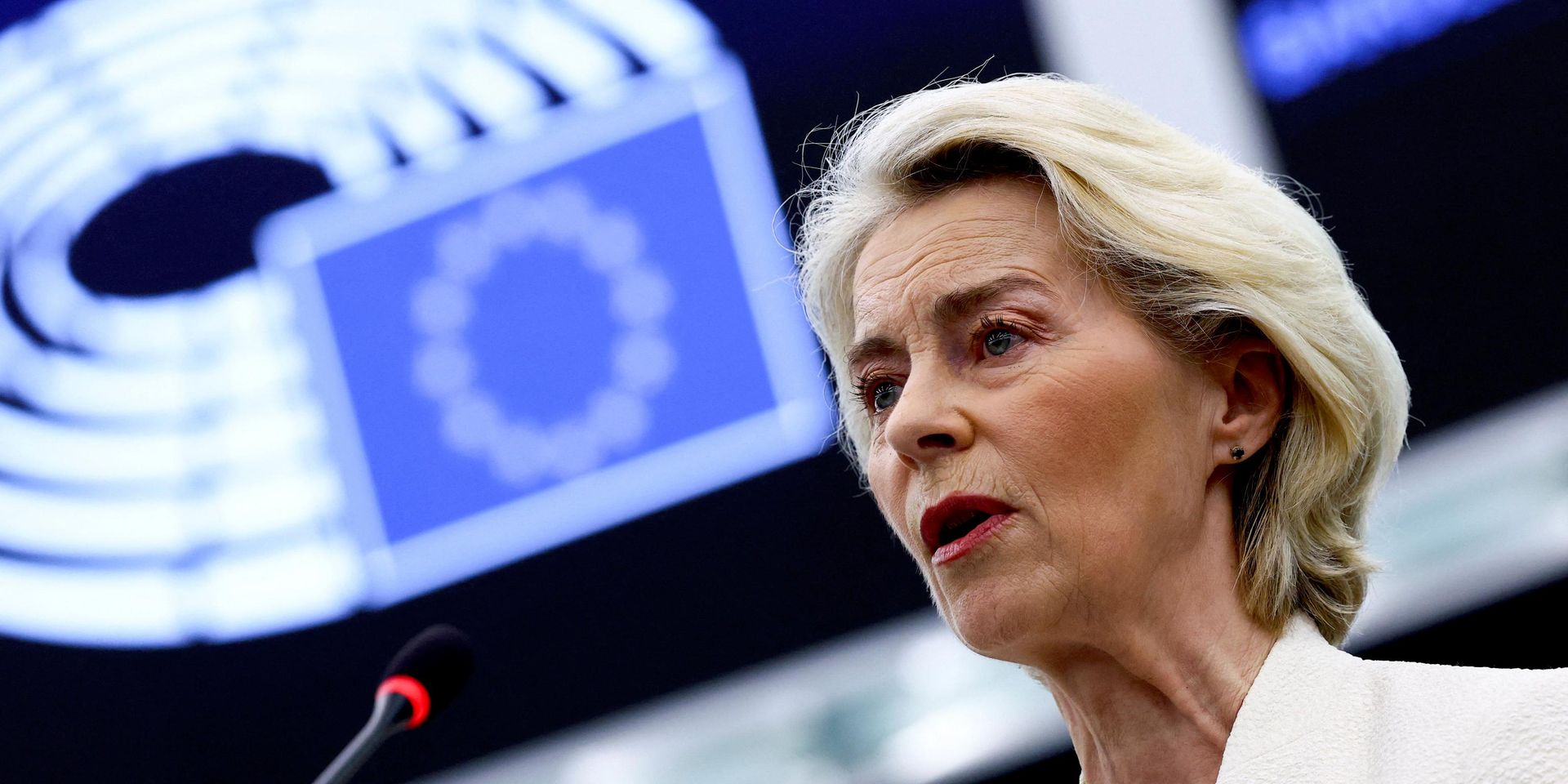 Председатель Еврокомиссии Урсула фон дер Ляйен выступает в Европарламенте в Страсбурге 16 сентября 2026 г.  - ИноСМИ, 1920, 16.09.2026