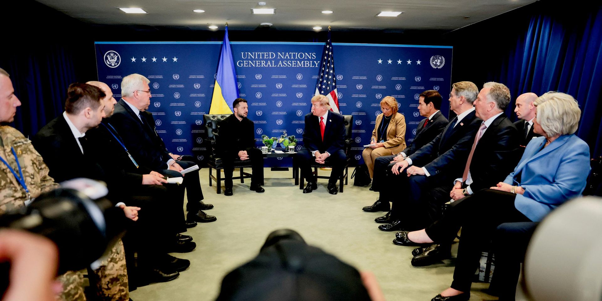Владимир Зеленский во время встречи с президентом США Дональдом Трампом на ГА ООН - ИноСМИ, 1920, 23.09.2026