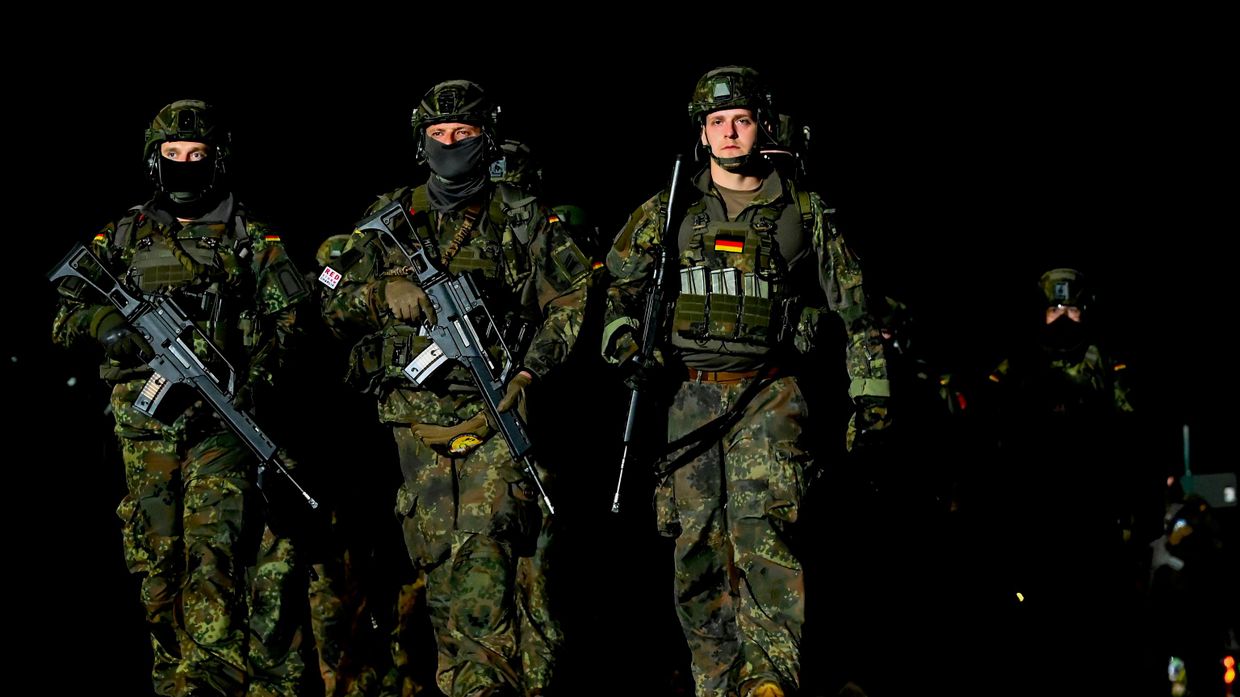 Военные учения Red Storm Charlie в Гамбурге, Германия