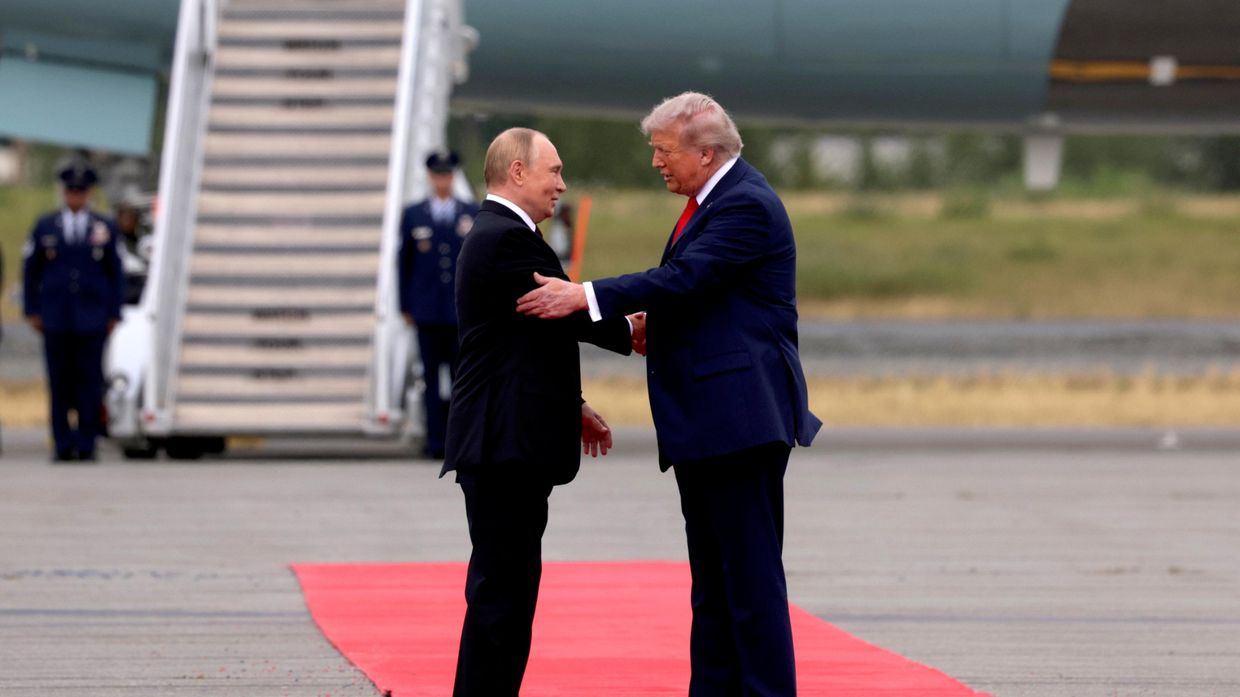 Президент РФ Владимир Путин и президент США Дональд Трамп