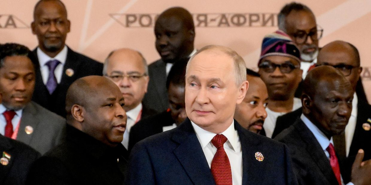 Совместное фотографирование участников саммита Россия - Африка