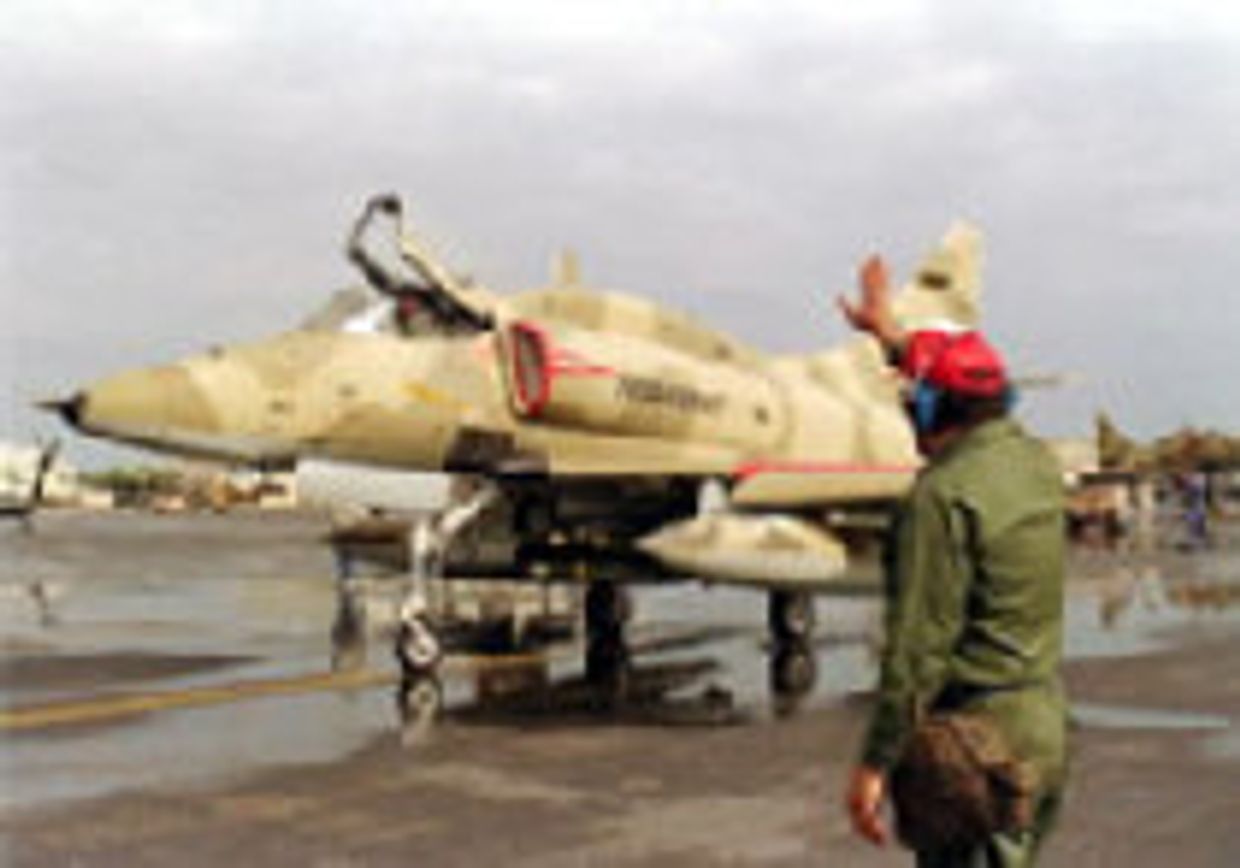 НАТО приводит свои силы в боевую готовность picture
