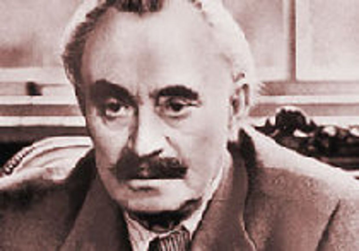 Герой, оппортунист, марионетка picture