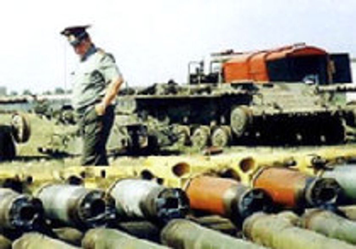 Старые коммунисты и российские боеприпасы picture