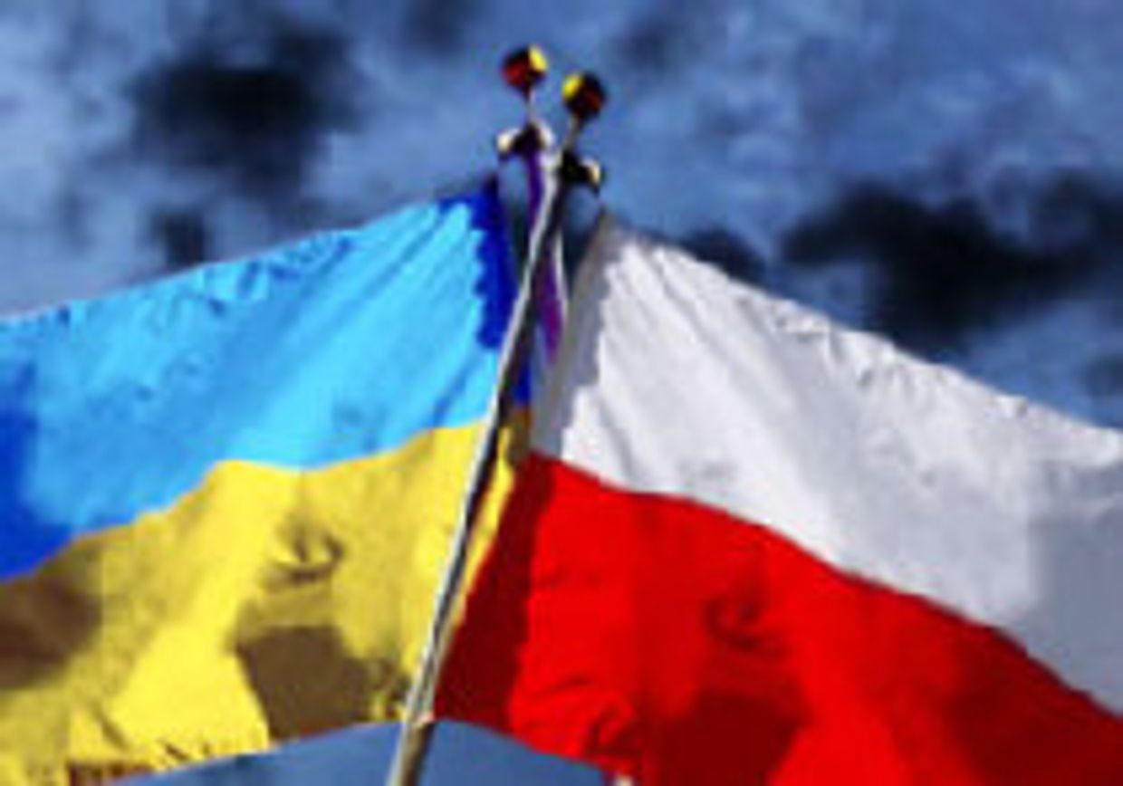 Кладбище орлят по-прежнему разделяет поляков и украинцев picture