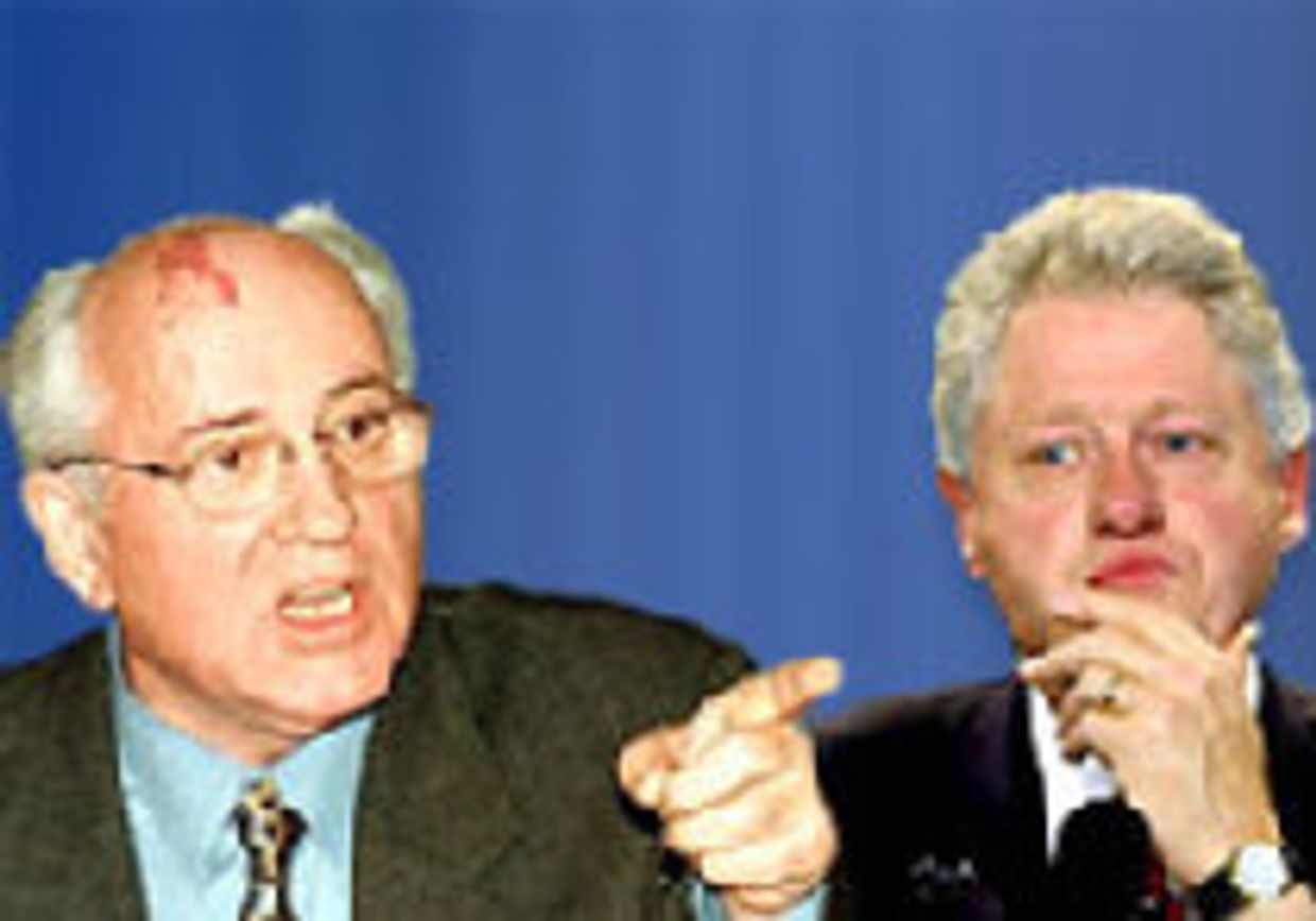 ГОРБАЧЕВ обвиняет Клинтона picture