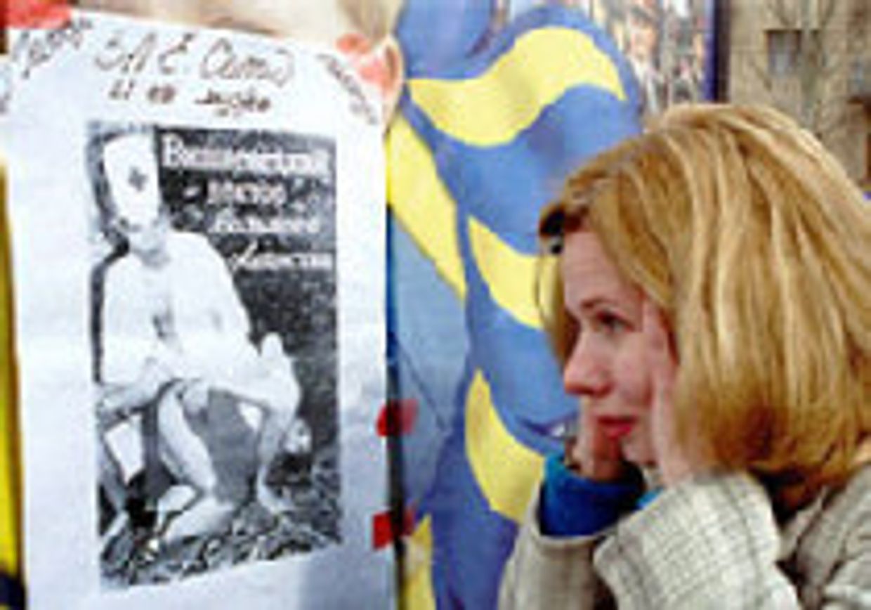 Беспорядок вокруг избирательных урн picture