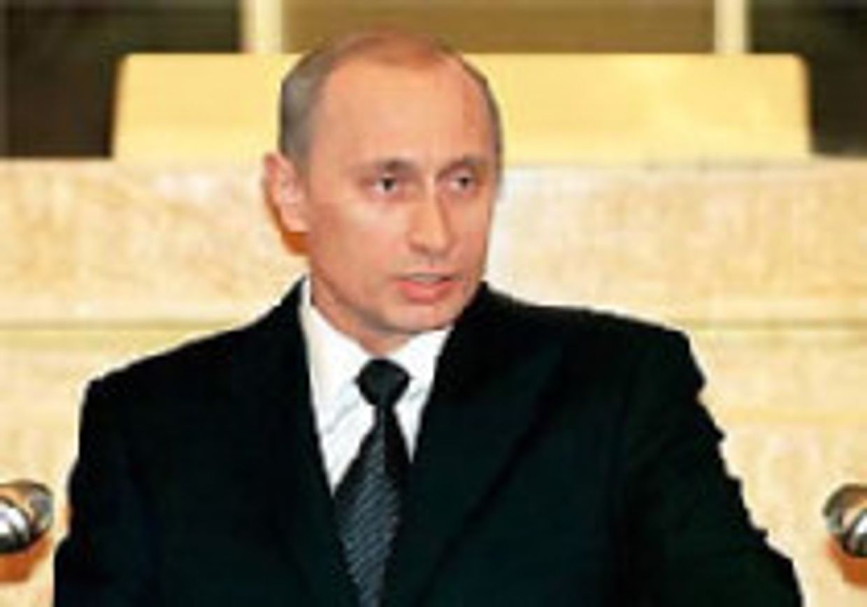 Удар в спину правительству России picture